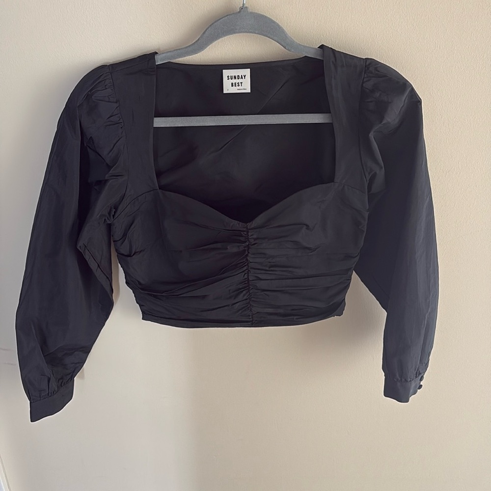 Cute black longsleeve crop top from aritzia’s Sunday Best brand